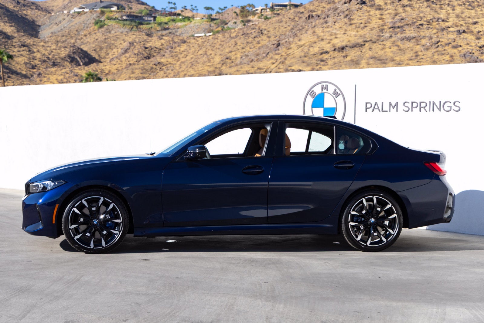 2026 BMW 330i 330i
