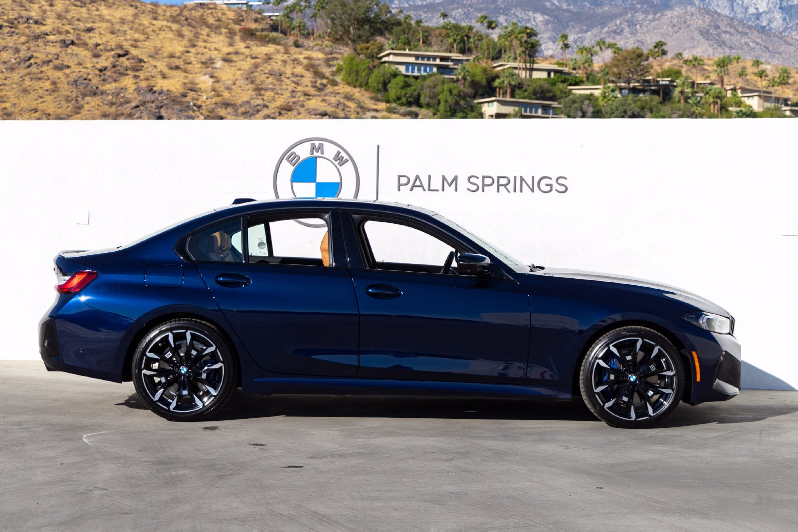 2026 BMW 330i 330i