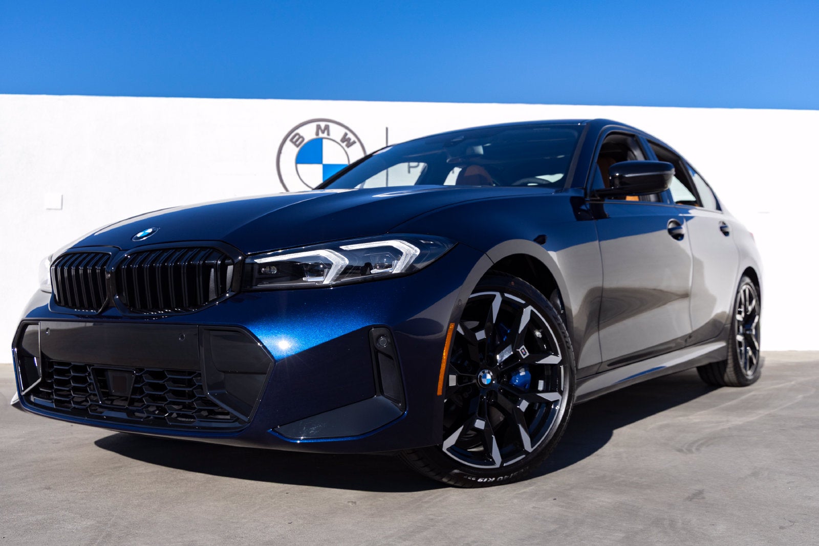 2026 BMW 330i 330i