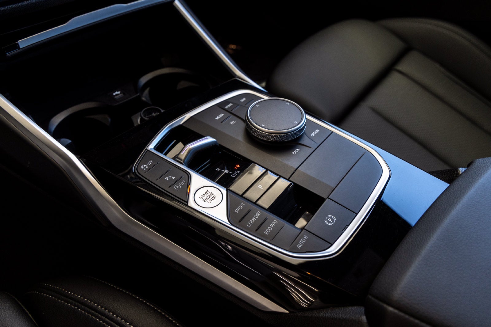 2024 BMW 330i 330i