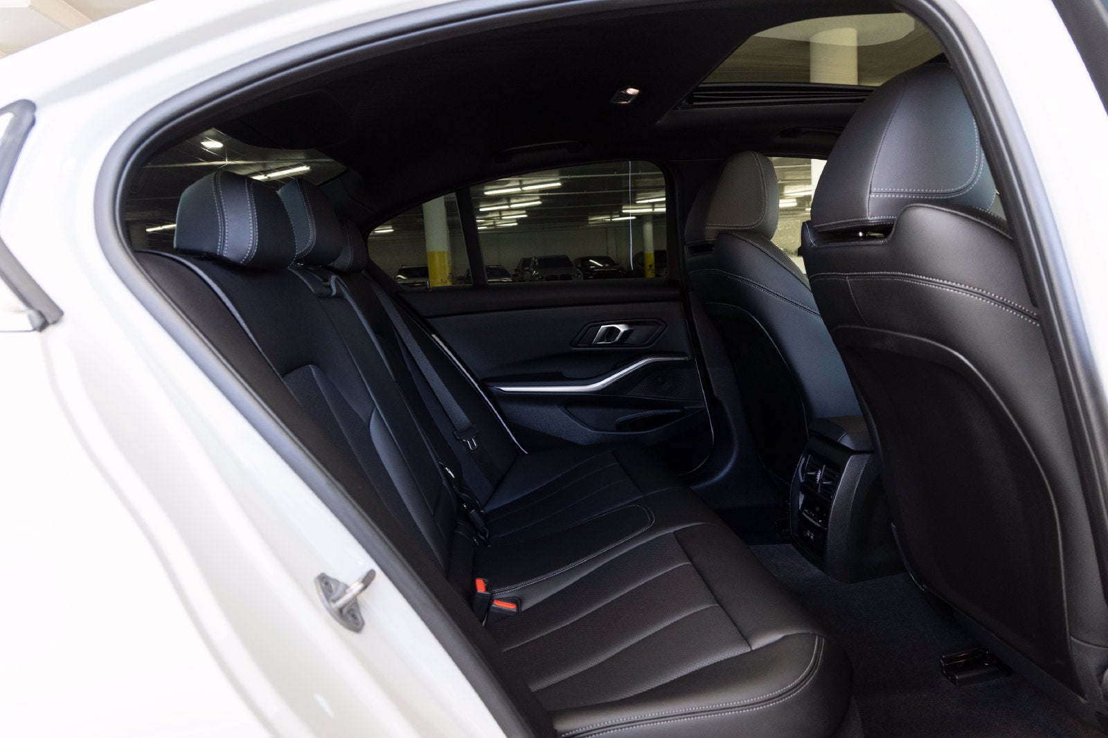 2024 BMW 330i 330i