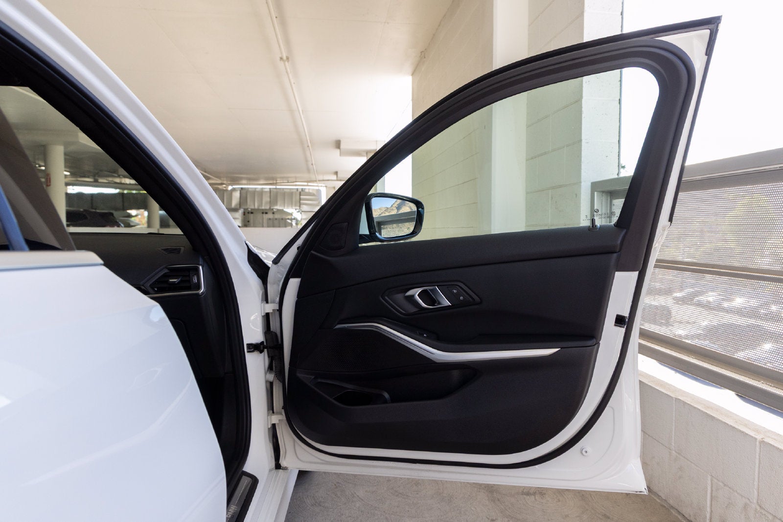 2024 BMW 330i 330i