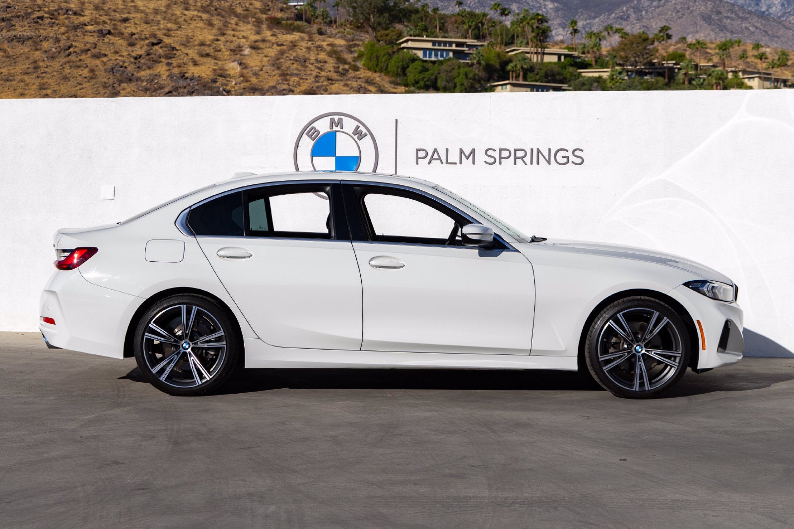 2024 BMW 330i 330i