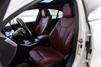 2024 BMW 330i 330i