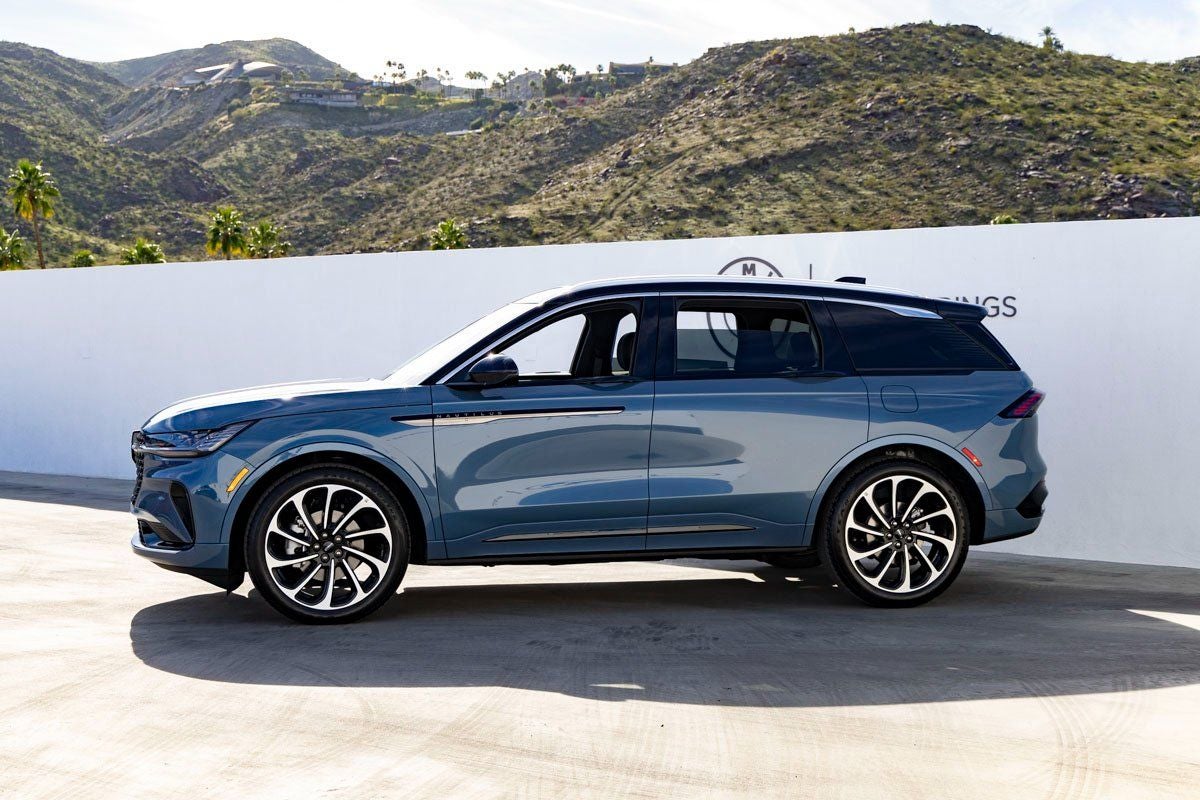 2026 Lincoln Nautilus Black Label