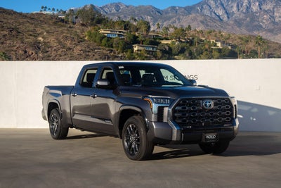 2022 Toyota Tundra Hybrid Platinum