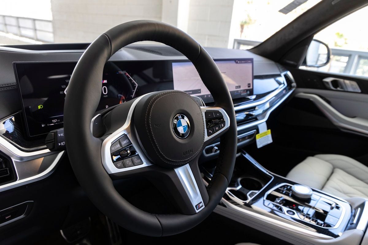 2027 BMW X7 xDrive40i