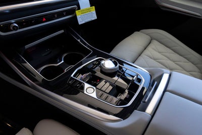 2027 BMW X7 xDrive40i