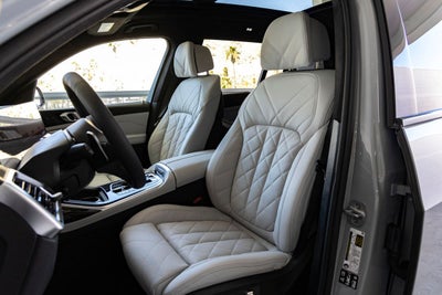 2027 BMW X7 xDrive40i