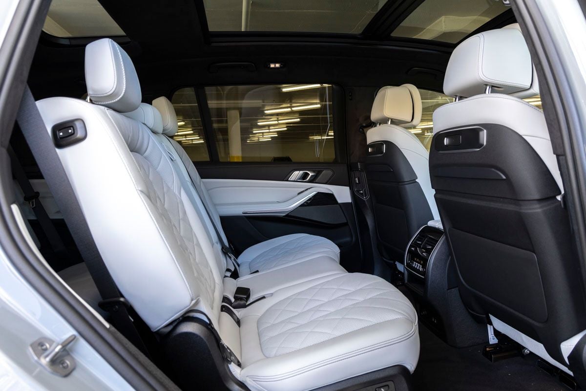 2027 BMW X7 xDrive40i