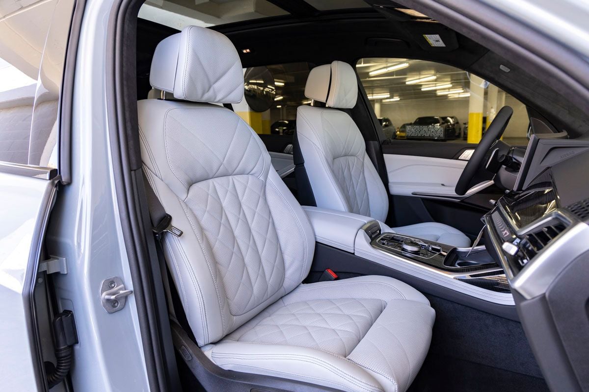 2027 BMW X7 xDrive40i