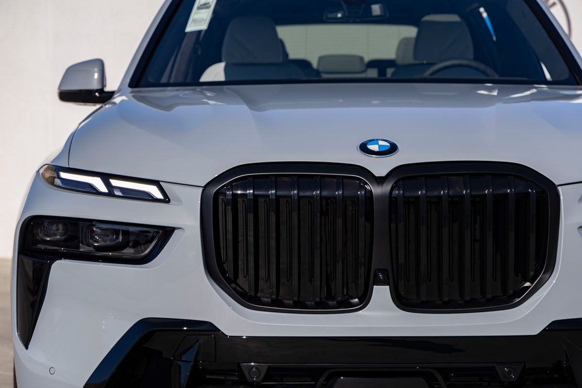 2027 BMW X7 xDrive40i