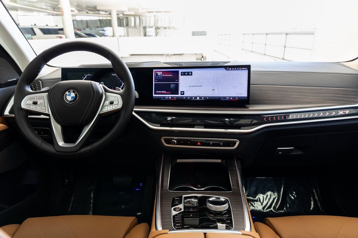2024 BMW X7 xDrive40i