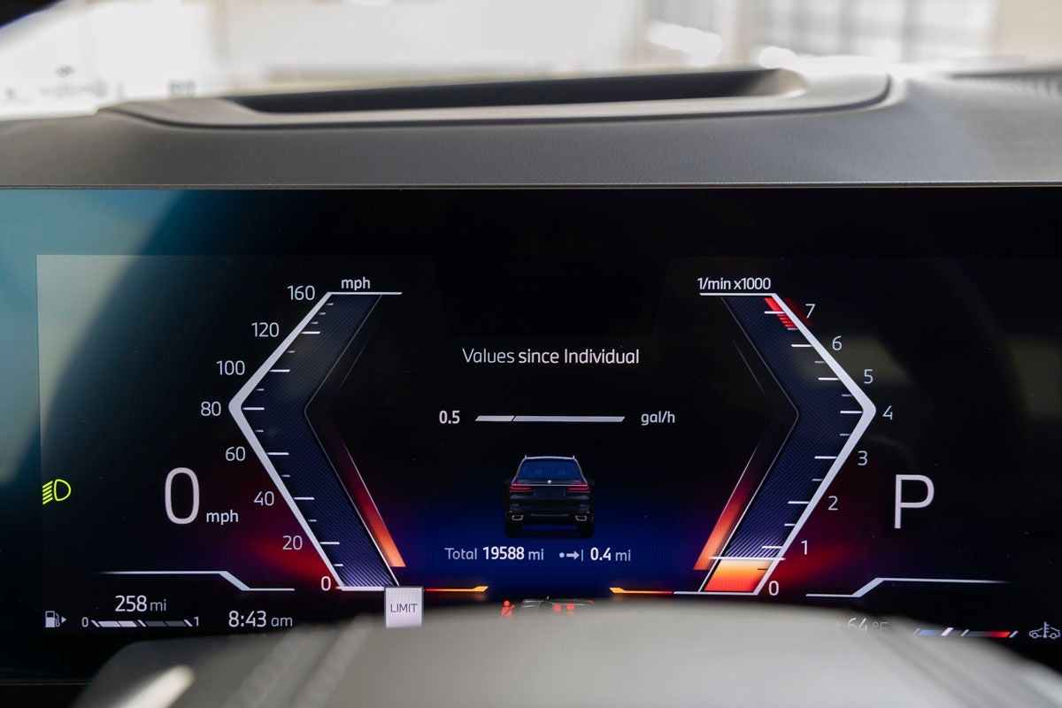 2024 BMW X7 xDrive40i
