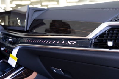 2027 BMW X7 xDrive40i