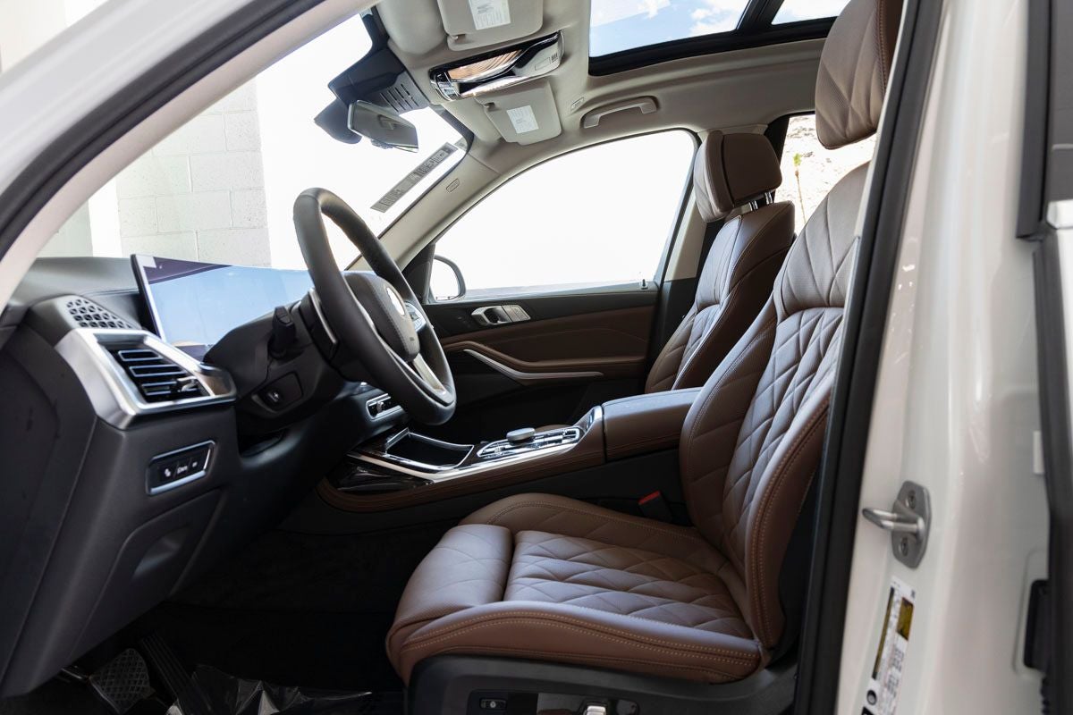 2027 BMW X7 xDrive40i