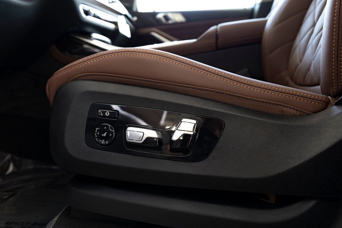 2027 BMW X7 xDrive40i