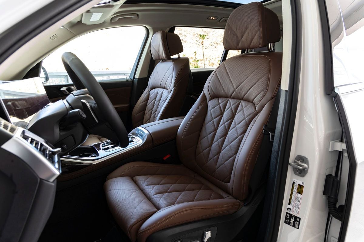 2027 BMW X7 xDrive40i