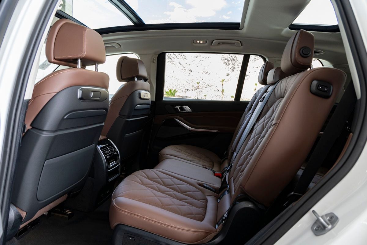 2027 BMW X7 xDrive40i
