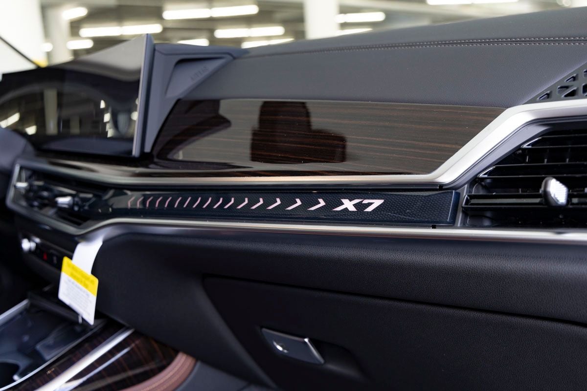 2027 BMW X7 xDrive40i