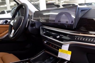 2027 BMW X7 xDrive40i