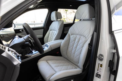 2027 BMW X7 xDrive40i