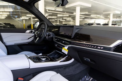 2027 BMW X7 xDrive40i