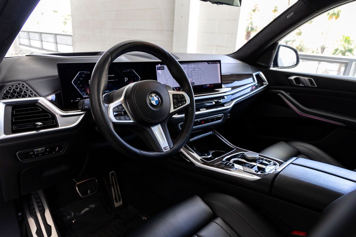 2023 BMW X7 xDrive40i