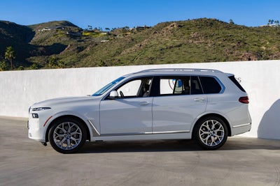 2023 BMW X7 xDrive40i