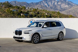 2023 BMW X7