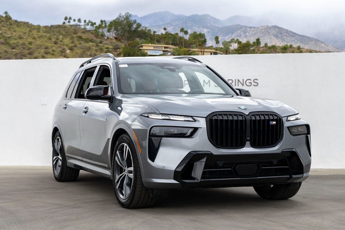 2025 BMW X7 M60i