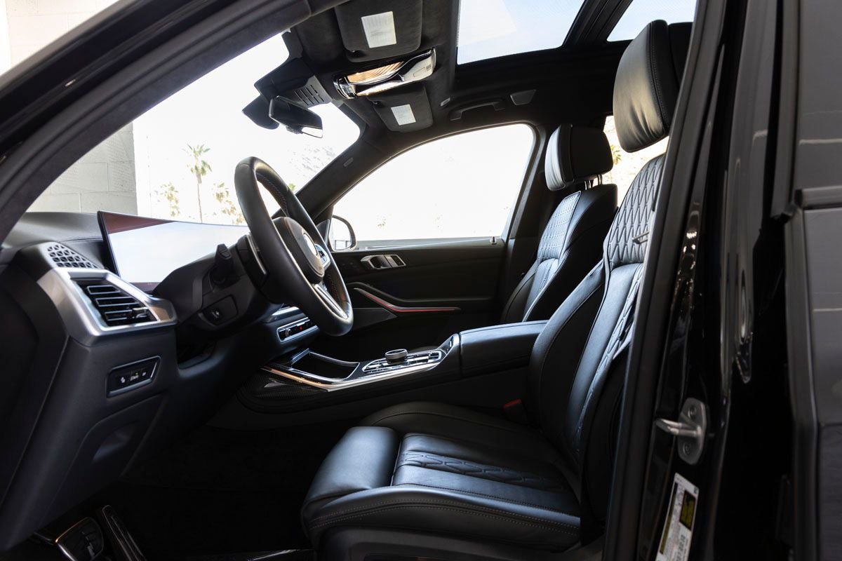 2025 BMW X7 M60i