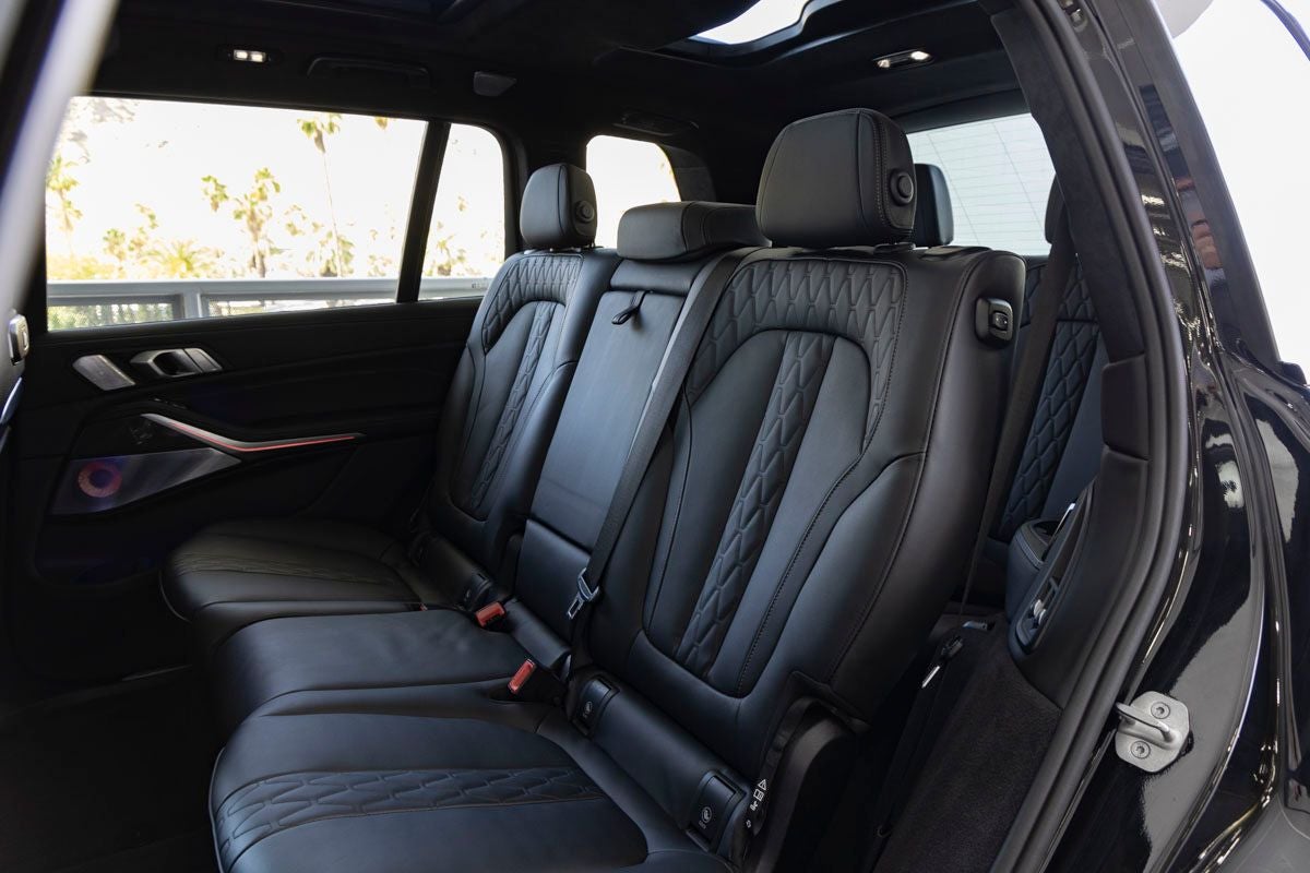 2025 BMW X7 M60i