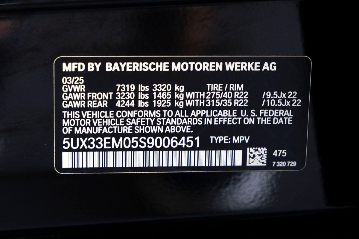 2025 BMW X7 M60i