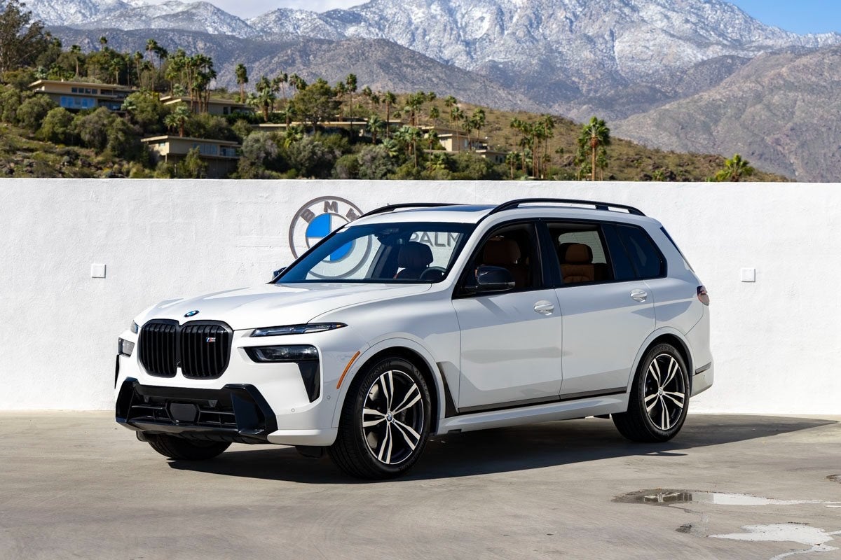 2025 BMW X7 M60i
