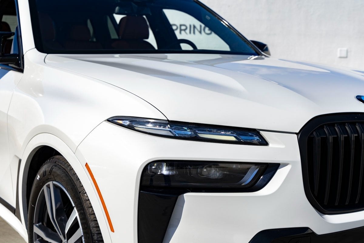 2025 BMW X7 M60i