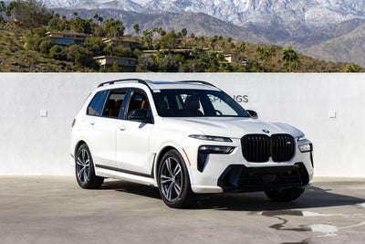 2025 BMW X7 M60i