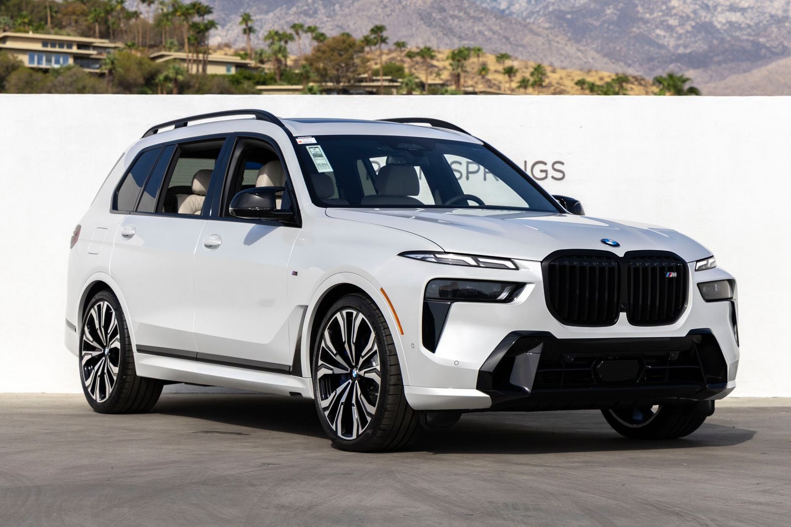 2027 BMW X7 M60i