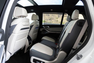 2027 BMW X7 M60i