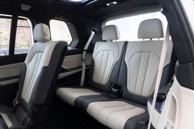 2027 BMW X7 M60i