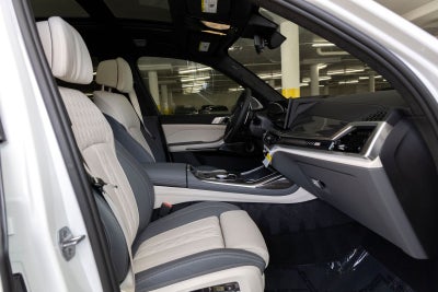 2027 BMW X7 M60i