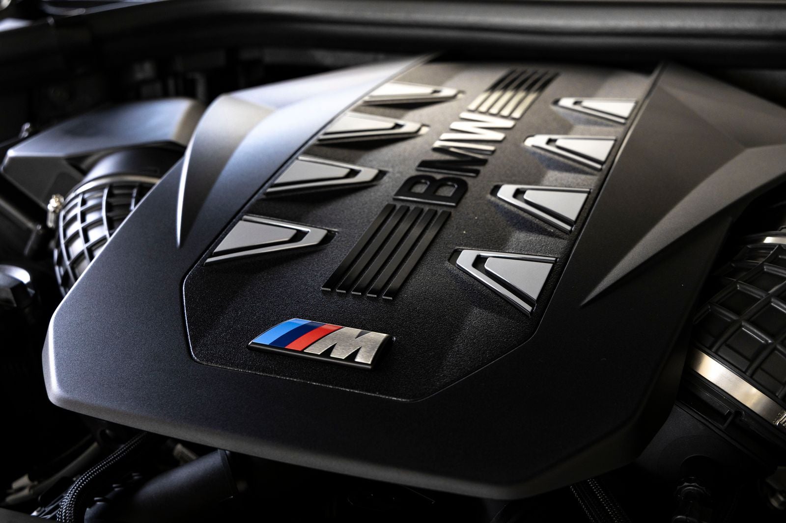 2027 BMW X7 M60i