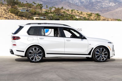 2027 BMW X7 M60i