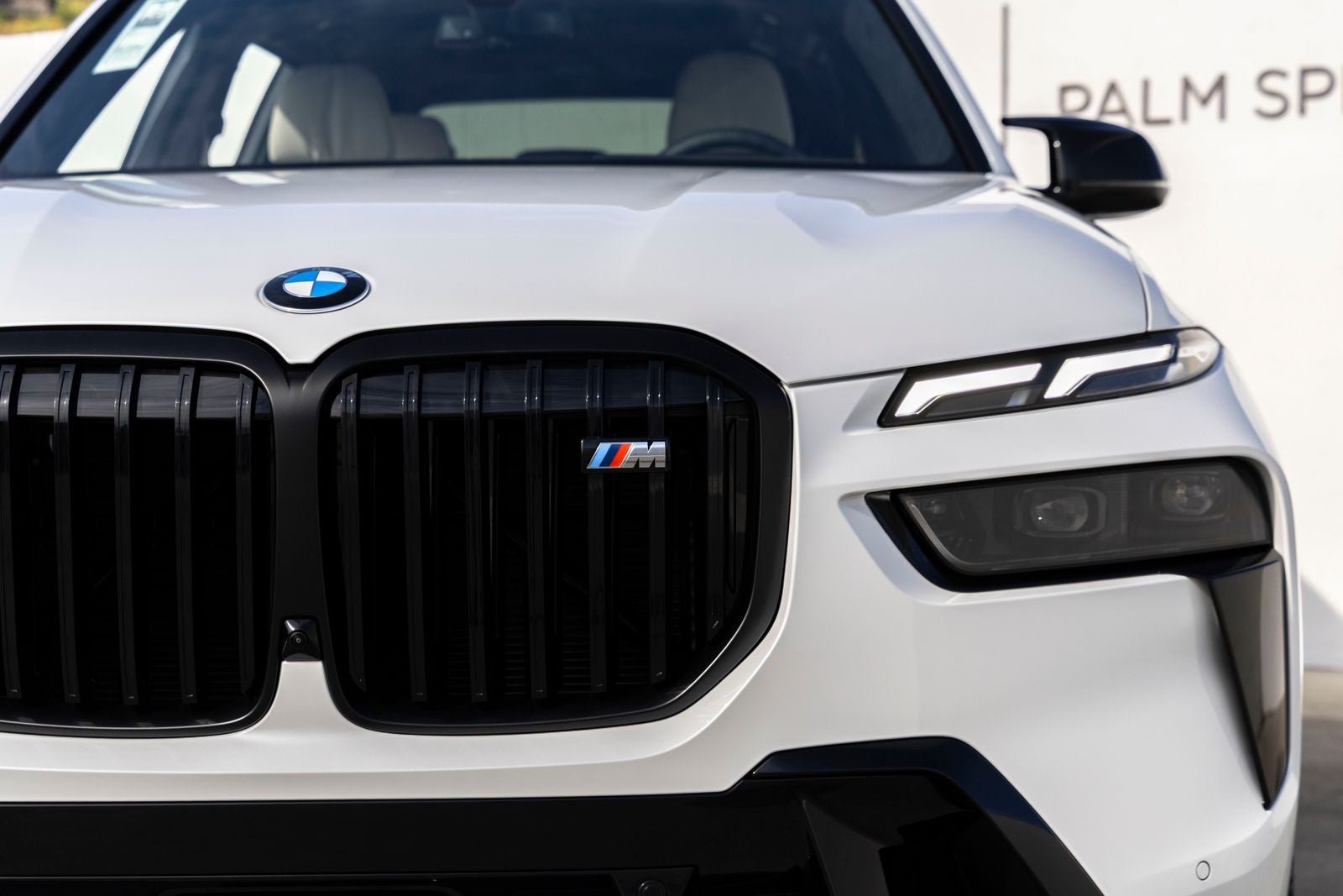 2027 BMW X7 M60i