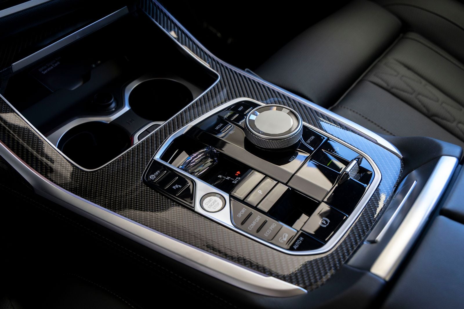 2027 BMW X7 M60i