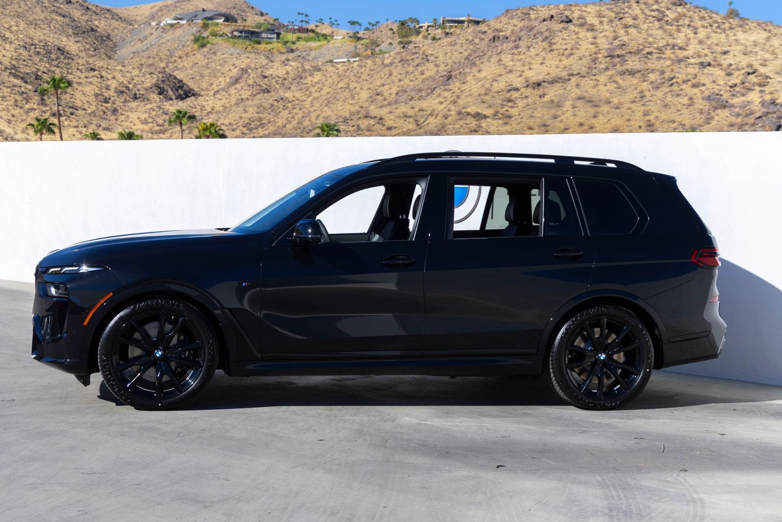 2027 BMW X7 M60i