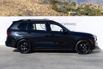 2027 BMW X7 M60i