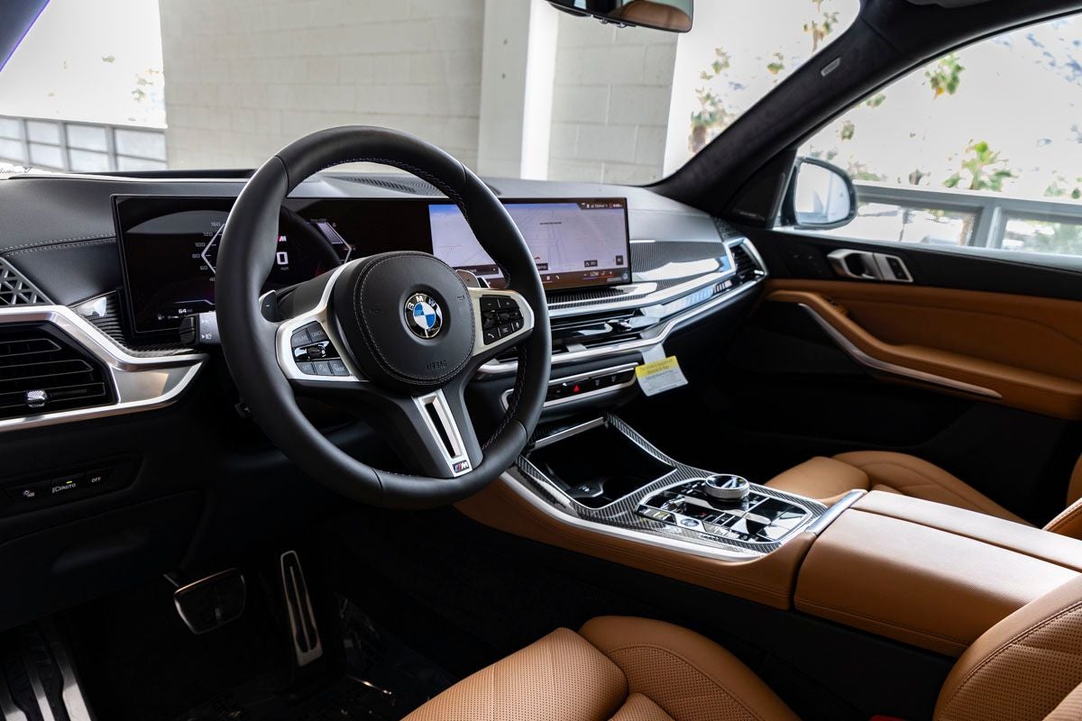 2026 BMW X5 M60i
