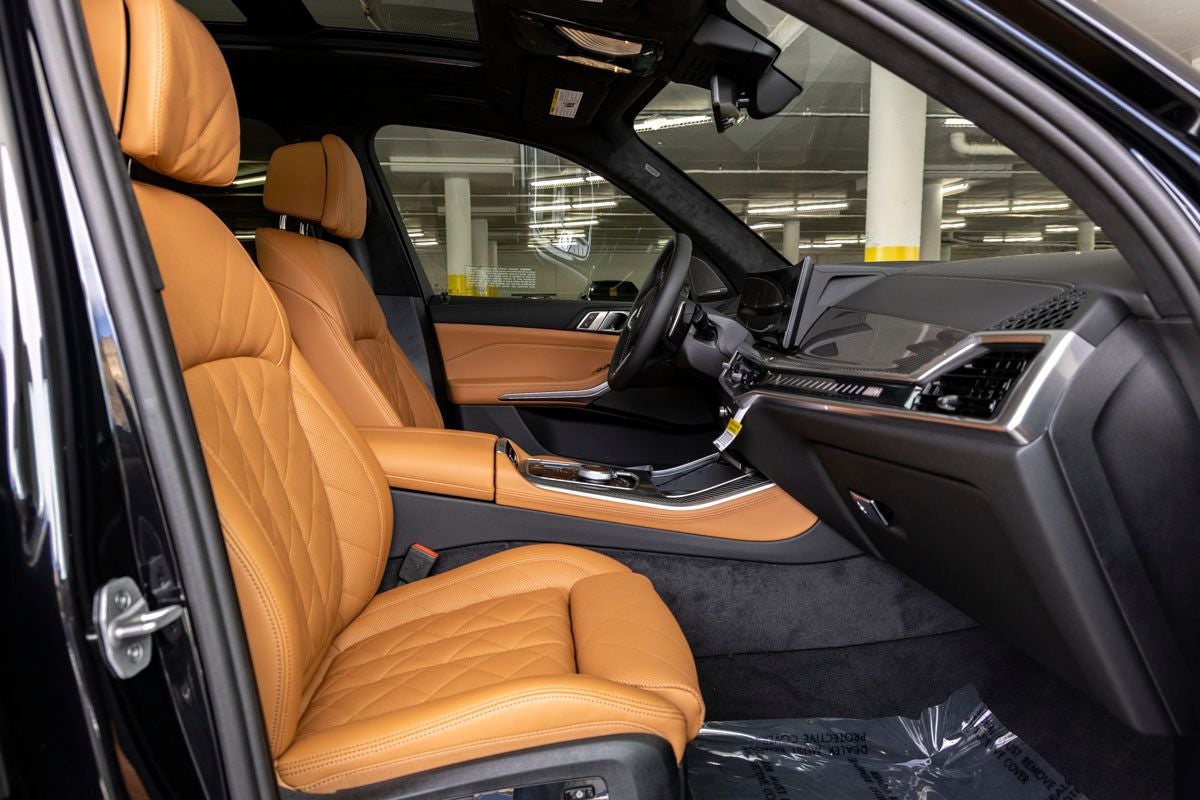 2026 BMW X5 M60i