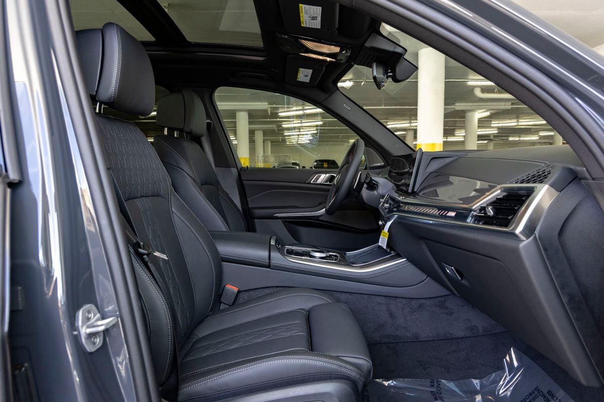 2026 BMW X5 M60i